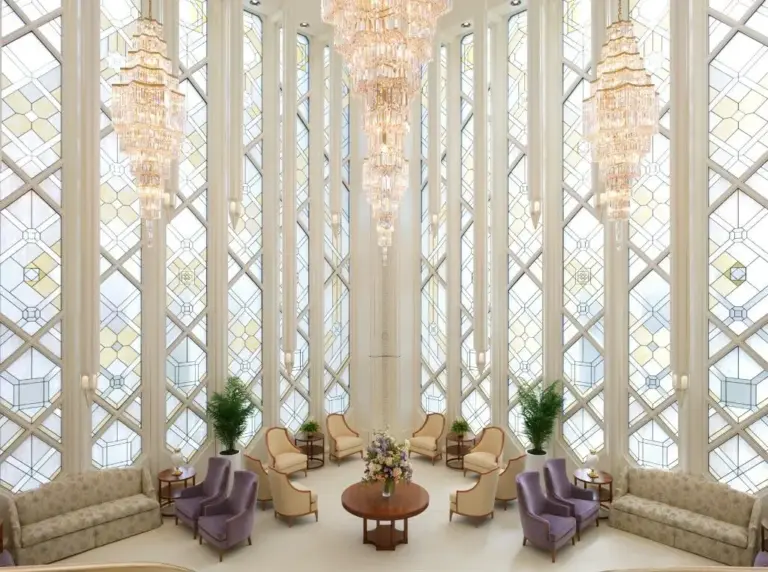The Celestial Room inside the San Diego California Temple. (San...