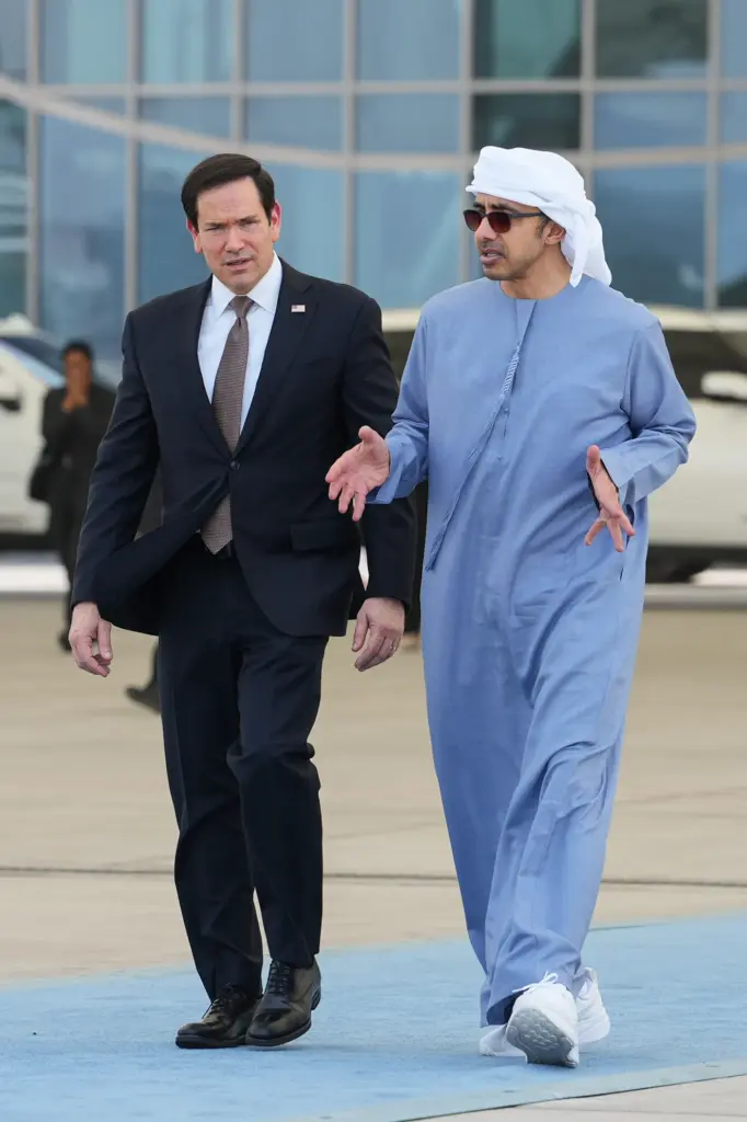 Marco Rubio walks with UAE Foreign Minister Sheikh Abdullah bin Zayed bin Sultan Al Nahyan.