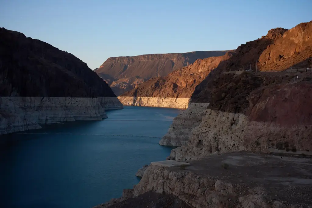 A bathtub ring of light minerals shows the high water line of Lake Mead.