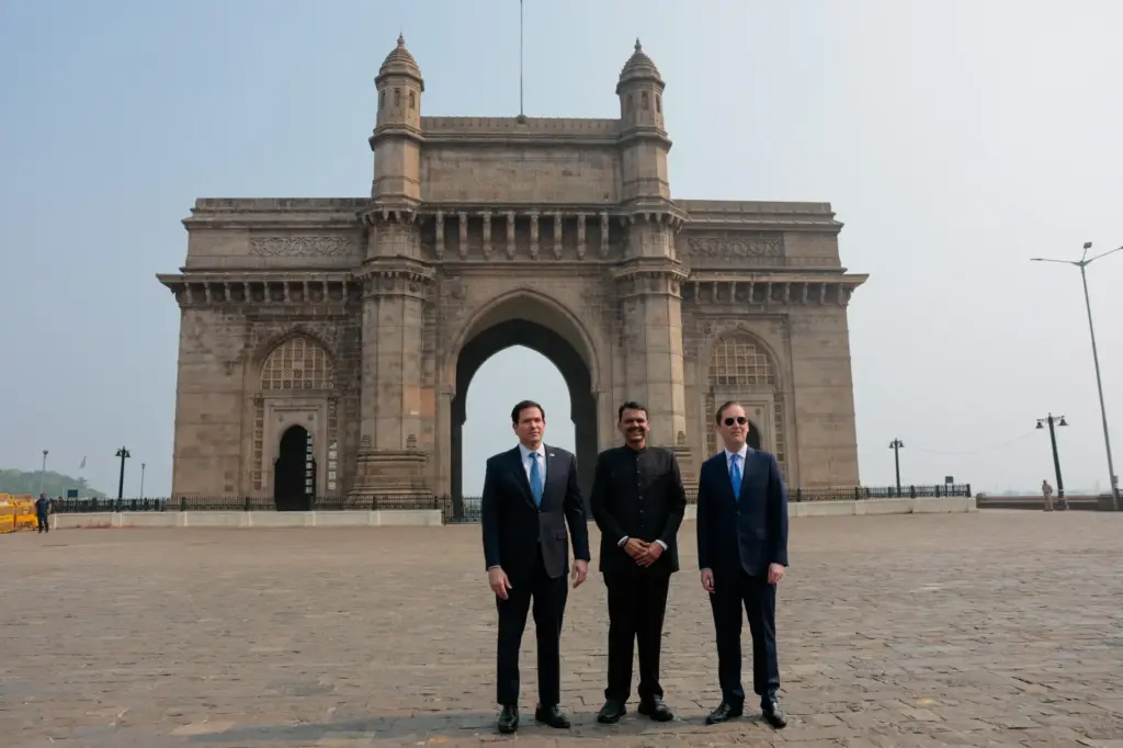 Secretary of State Marco Rubio, Maharashtra Chief Minister Devendra Fadnavis and ambassador to India Sergio Gor.