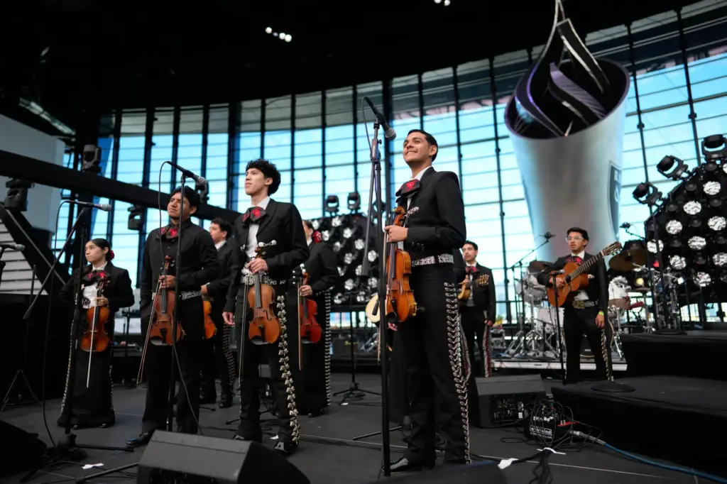 From left, Brenda Guzman, Mario Paisano, Blanier Bojorquez and Axel...